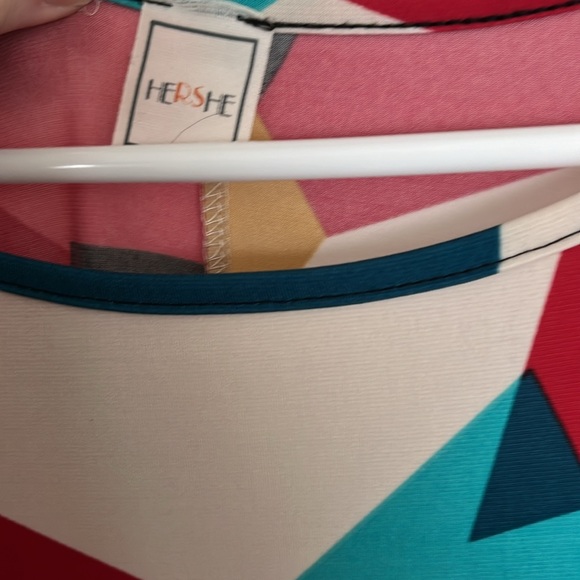 Contrast Tunic Large - Picture 3 of 3